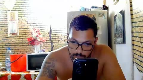 Snapshot of real_coupl3 chatting on July 17, 2026, 10:25 pm real_coupl3 online show from July 17, 2026, 10:25 pm