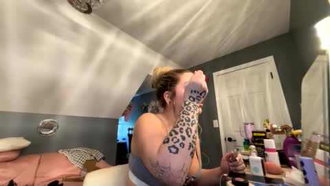 ella jade  online show from May 10, 2026, 11:10 pm