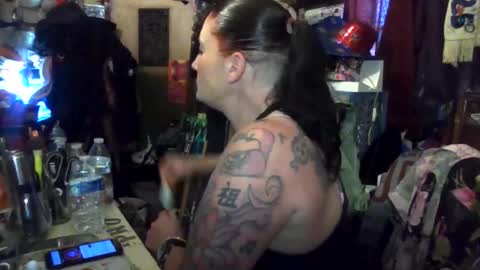 reallyredrum69th online show from November 6, 2025, 5:36 pm