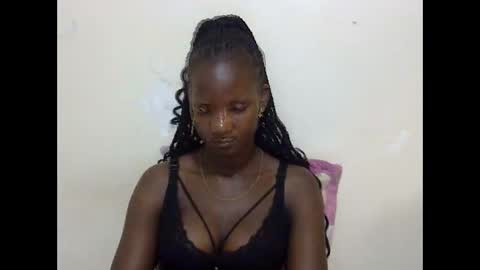 queen online show from March 5, 2025, 7:27 pm