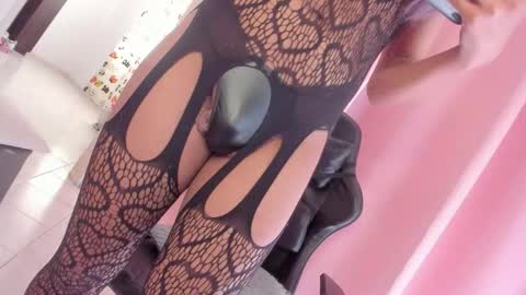 Serena online show from October 13, 2025, 1:55 pm