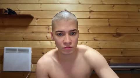 AliceEve online show from February 28, 2026, 4:02 am