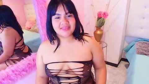 rebeca  online show from September 10, 2025, 9:59 pm