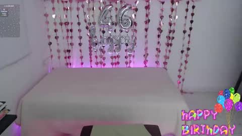 Snapshot of rebeca_milf chatting on January 17, 2026, 2:11 pm REBECA online show from January 17, 2026, 2:11 pm