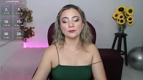 Snapshot of rebeca_milf chatting on March 2, 2026, 12:12 pm REBECA online show from March 2, 2026, 12:12 pm