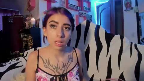 Snapshot of rebecahart chatting on August 5, 2026, 11:17 pm Rebecca online show from August 5, 2026, 11:17 pm