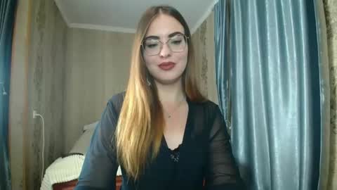 Snapshot of rebecca_ccaa chatting on September 27, 2025, 6:02 pm Rebecca online show from September 27, 2025, 6:02 pm