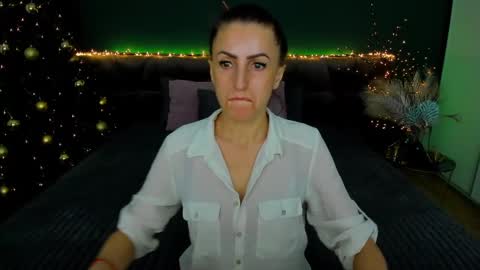 rebecca_diamonds online show from December 25, 2024, 6:41 am