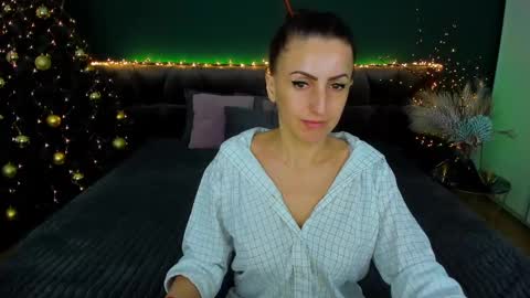 rebecca_diamonds online show from December 26, 2024, 6:19 am
