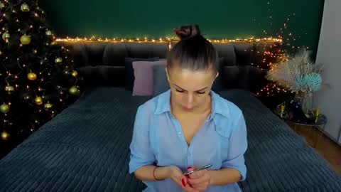 rebecca_diamonds online show from December 28, 2024, 11:09 am