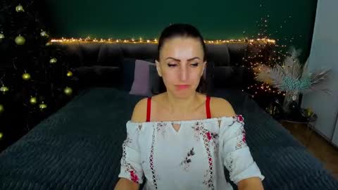 rebecca_diamonds online show from December 29, 2024, 3:57 pm
