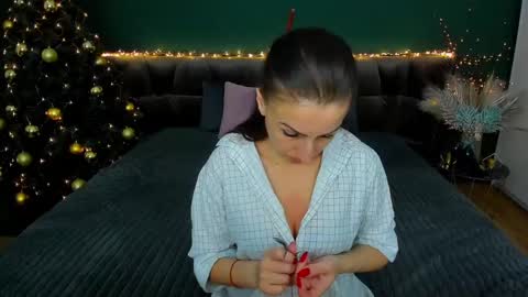 rebecca_diamonds online show from January 2, 2025, 9:11 am