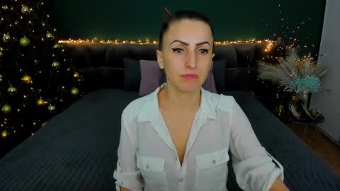 rebecca_diamonds online show from January 5, 2025, 6:46 am