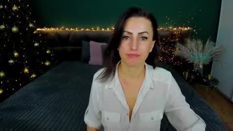 rebecca_diamonds online show from January 9, 2025, 9:27 am