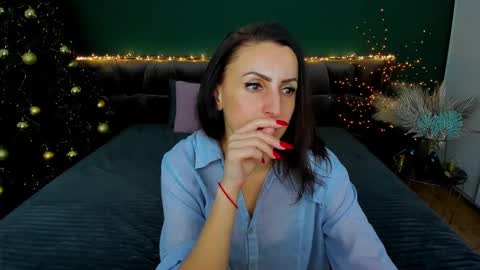 rebecca_diamonds online show from January 10, 2025, 12:47 pm