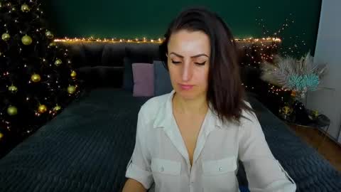rebecca_diamonds online show from January 13, 2025, 9:52 am