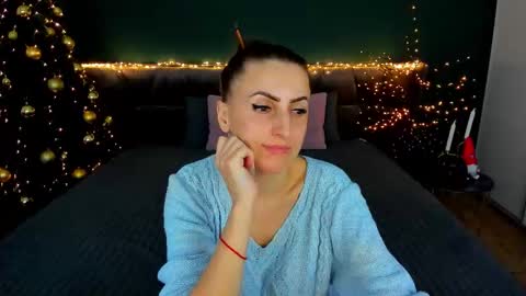 rebecca_diamonds online show from January 5, 2026, 5:27 pm