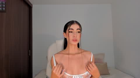 Rebecca online show from January 30, 2025, 1:44 am