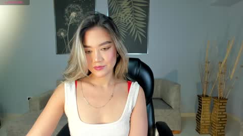 Snapshot of rebeccahudson_ chatting on January 27, 2025, 5:14 am Rebe online show from January 27, 2025, 5:14 am