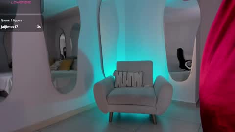 Snapshot of rebeccahudson_ chatting on March 7, 2025, 6:13 am Rebe online show from March 7, 2025, 6:13 am