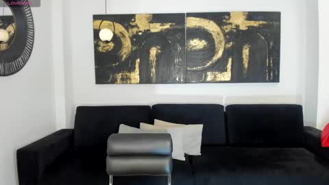 Rebe online show from November 18, 2025, 6:56 pm