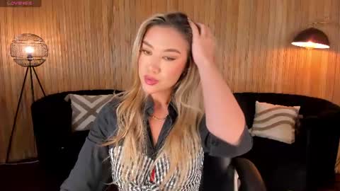 Snapshot of rebeccahudson_ chatting on July 15, 2026, 7:41 pm Rebe online show from July 15, 2026, 7:41 pm