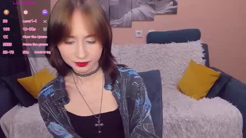 Snapshot of rebeccawind chatting on September 21, 2025, 11:45 am RebeccaWind online show from September 21, 2025, 11:45 am