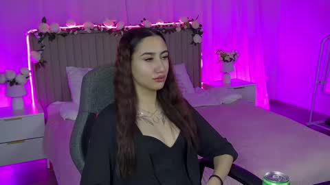 Snapshot of rebeckathornton chatting on December 18, 2025, 9:59 am rebeckathornton online show from December 18, 2025, 9:59 am