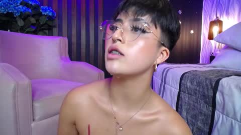 Snapshot of rebeka_baker chatting on December 18, 2024, 3:15 am REBEKA online show from December 18, 2024, 3:15 am