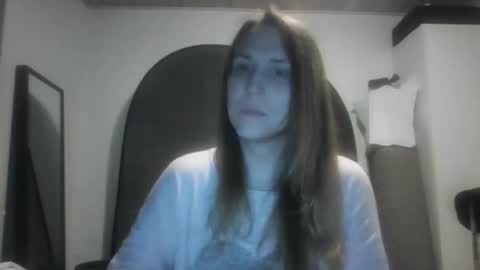 Keely KeKe Kiwi online show from October 25, 2025, 4:02 pm