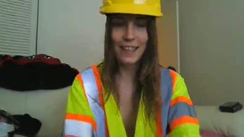 Keely KeKe Kiwi online show from March 3, 2026, 6:14 pm