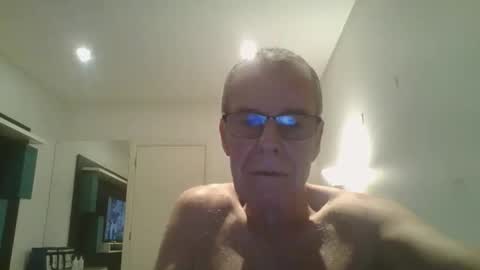 Rene online show from March 8, 2026, 12:08 am