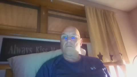 Mtn. Man online show from October 7, 2025, 3:14 am