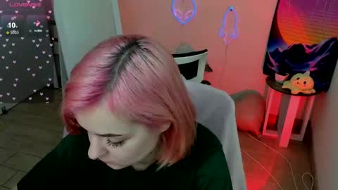 Bestie online show from February 21, 2025, 2:16 pm