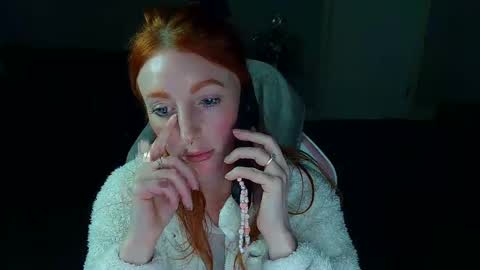 Red -  online show from February 11, 2025, 3:08 pm