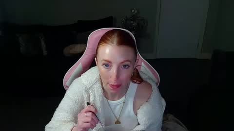 Red -  online show from February 13, 2025, 3:14 pm