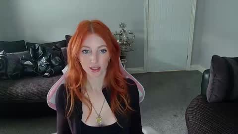 Red -  online show from March 10, 2025, 2:37 pm
