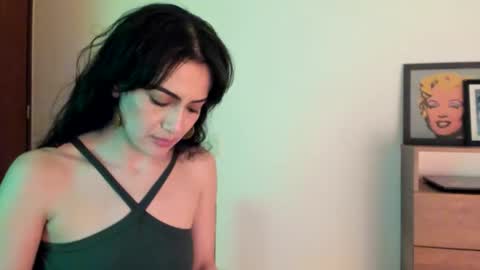 red_flower203 online show from April 1, 2026, 1:50 am