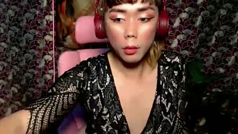 red_kitsune69 online show from September 15, 2025, 8:53 pm
