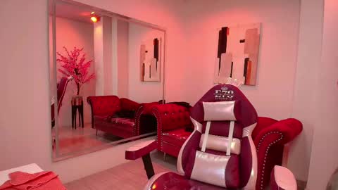 Snapshot of red_moonx chatting on February 9, 2025, 2:17 am Res Moon online show from February 9, 2025, 2:17 am