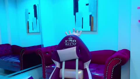 Snapshot of red_moonx chatting on February 12, 2025, 2:24 am Res Moon online show from February 12, 2025, 2:24 am