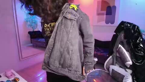 Snapshot of red_moonx chatting on October 13, 2025, 11:21 am Res Moon online show from October 13, 2025, 11:21 am