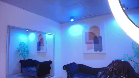 Snapshot of red_moonx chatting on October 20, 2025, 11:10 am Res Moon online show from October 20, 2025, 11:10 am