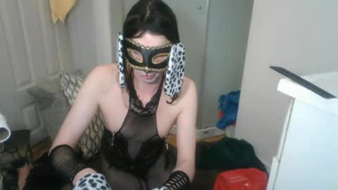 Red October SlutPuppy online show from January 14, 2026, 11:31 pm