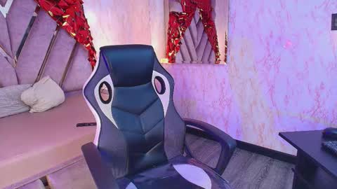 red_pandaa online show from March 5, 2026, 3:13 am