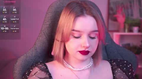 QUEEN OF EVIL online show from December 6, 2024, 6:28 pm