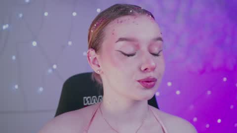 QUEEN OF EVIL online show from December 7, 2024, 6:04 pm