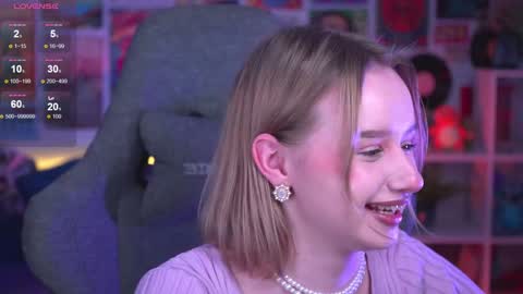 QUEEN OF EVIL online show from December 18, 2024, 11:40 pm