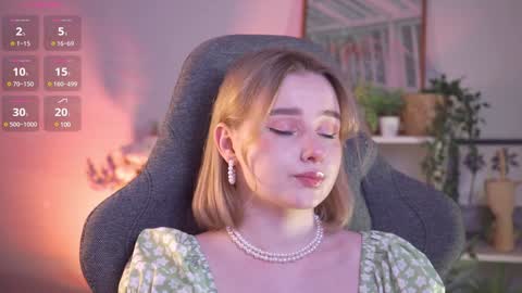 QUEEN OF EVIL online show from December 26, 2024, 11:46 pm