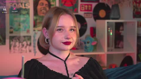 QUEEN OF EVIL online show from January 5, 2025, 9:57 pm